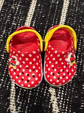 Crocs - Minnie Mouse